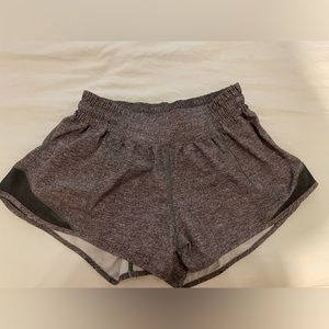 Hotty Hot shorts 2.5” Lululemon size 4.